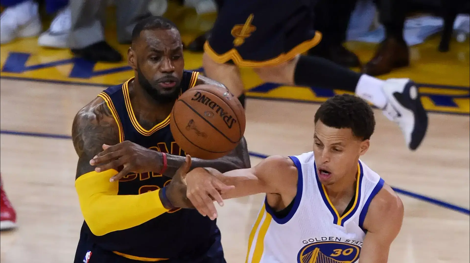 לברון ג'יימס סטף קרי סדרת גמר NBA קליבלנד נגד גולדן סטייט לברון ג'יימס סטף קרי סדרת גמר NBA קליבלנד נגד גולדן סטייט