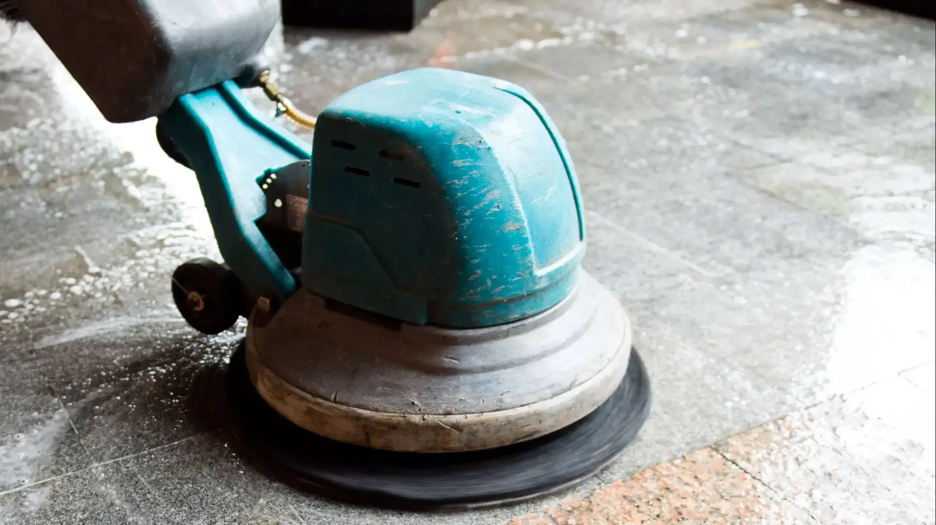 מכשיר לניקוי שיש
