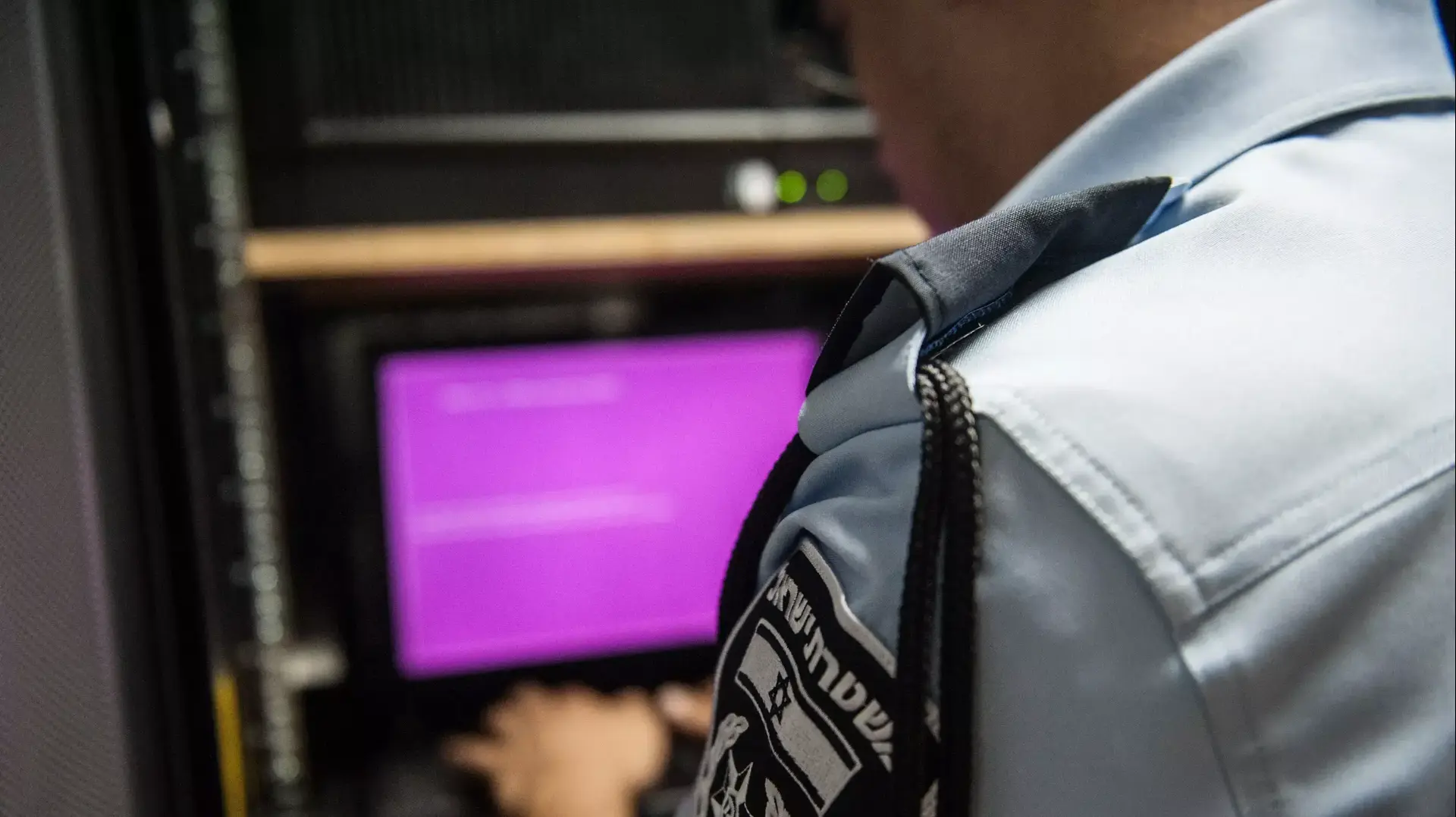 חדר מצב במבצע האקרים הבינלאומי של יחידת הסייבר הארצית להב 433, יולי 2015