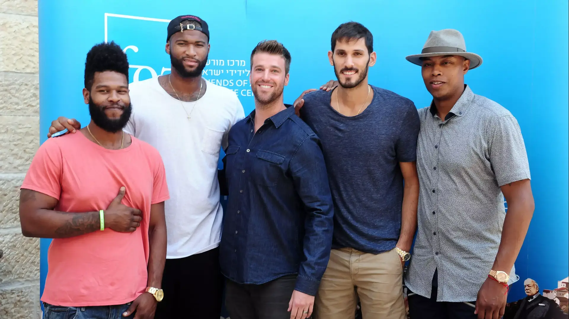 שחקני ה-NBA עומרי כספי, קרון באטלר, דמרכוס קאזינס שחקני ה-NBA עומרי כספי, קרון באטלר, דמרכוס קאזינס