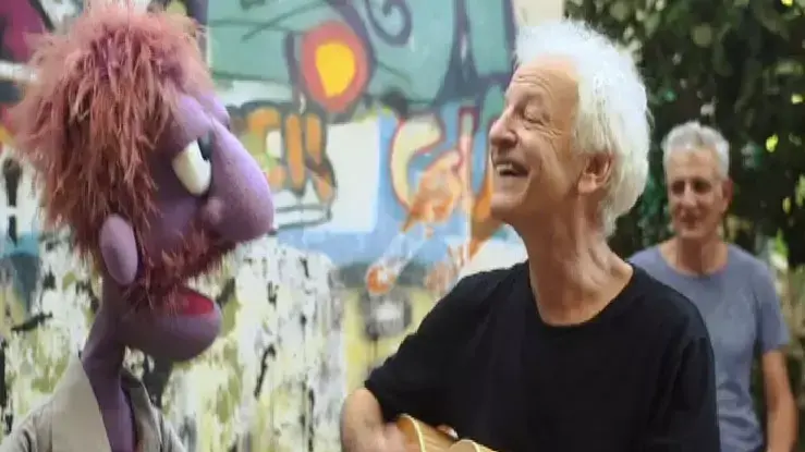 שלום חנוך בהמופע של רד ודביר