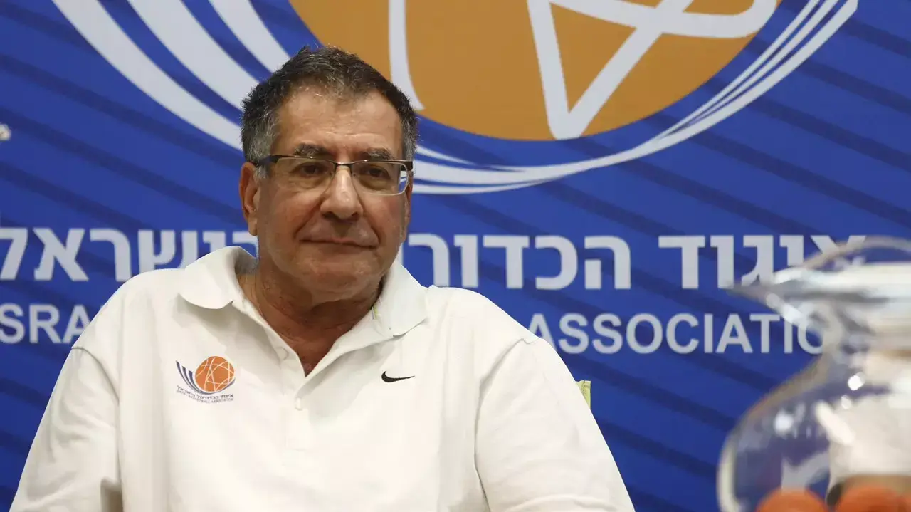 נפתלי גושן, איגוד הכדורסל