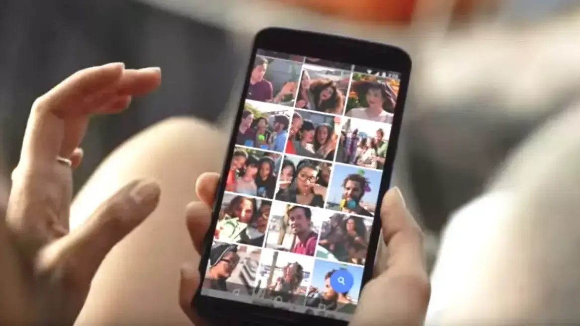 גוגול PHOTOS