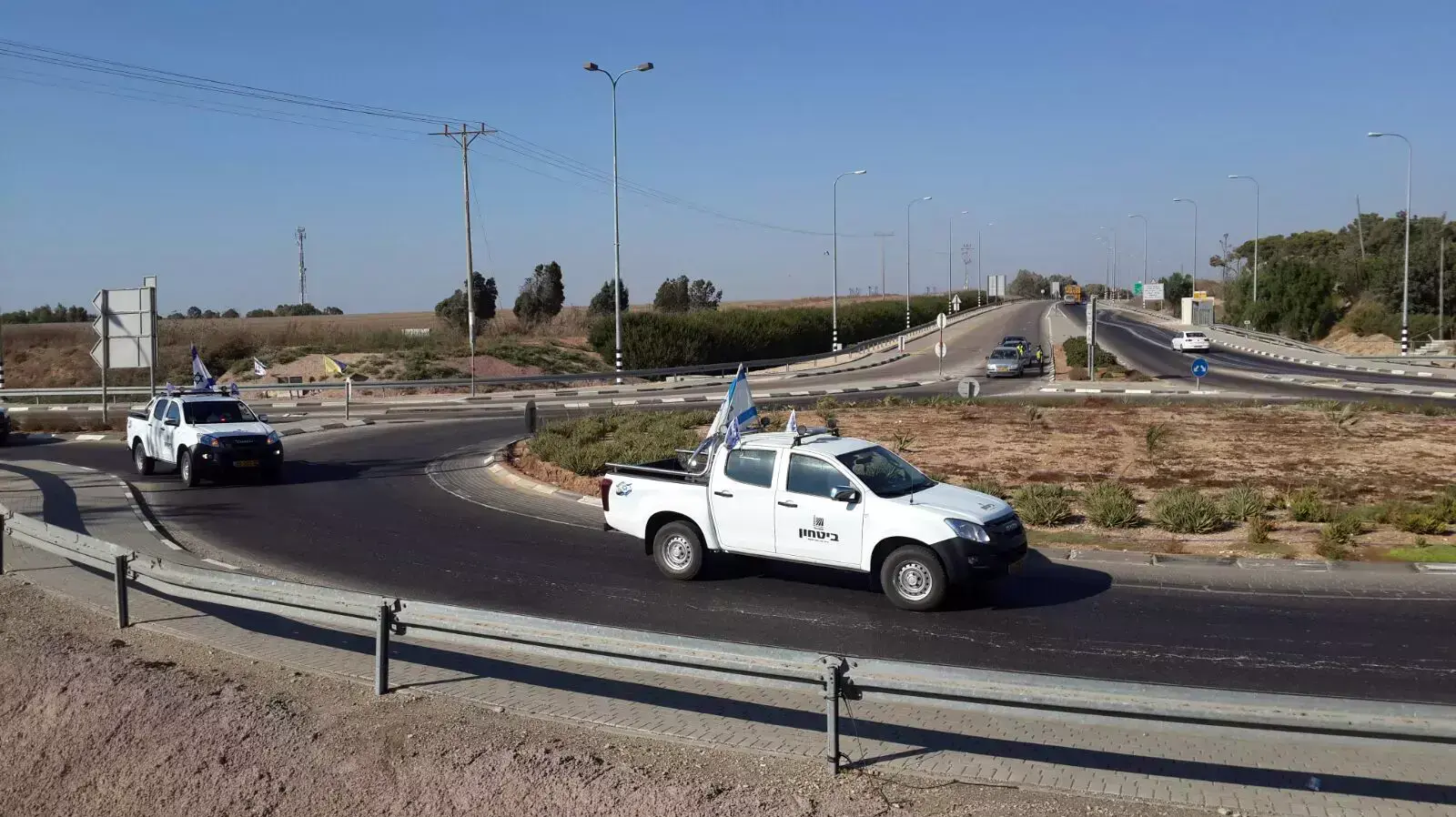 מסע רכבי רבש"צים מנחל עוז לקיבוץ נירים בציון שנה למות זאביק עציון, 27 באוגוסט 2015