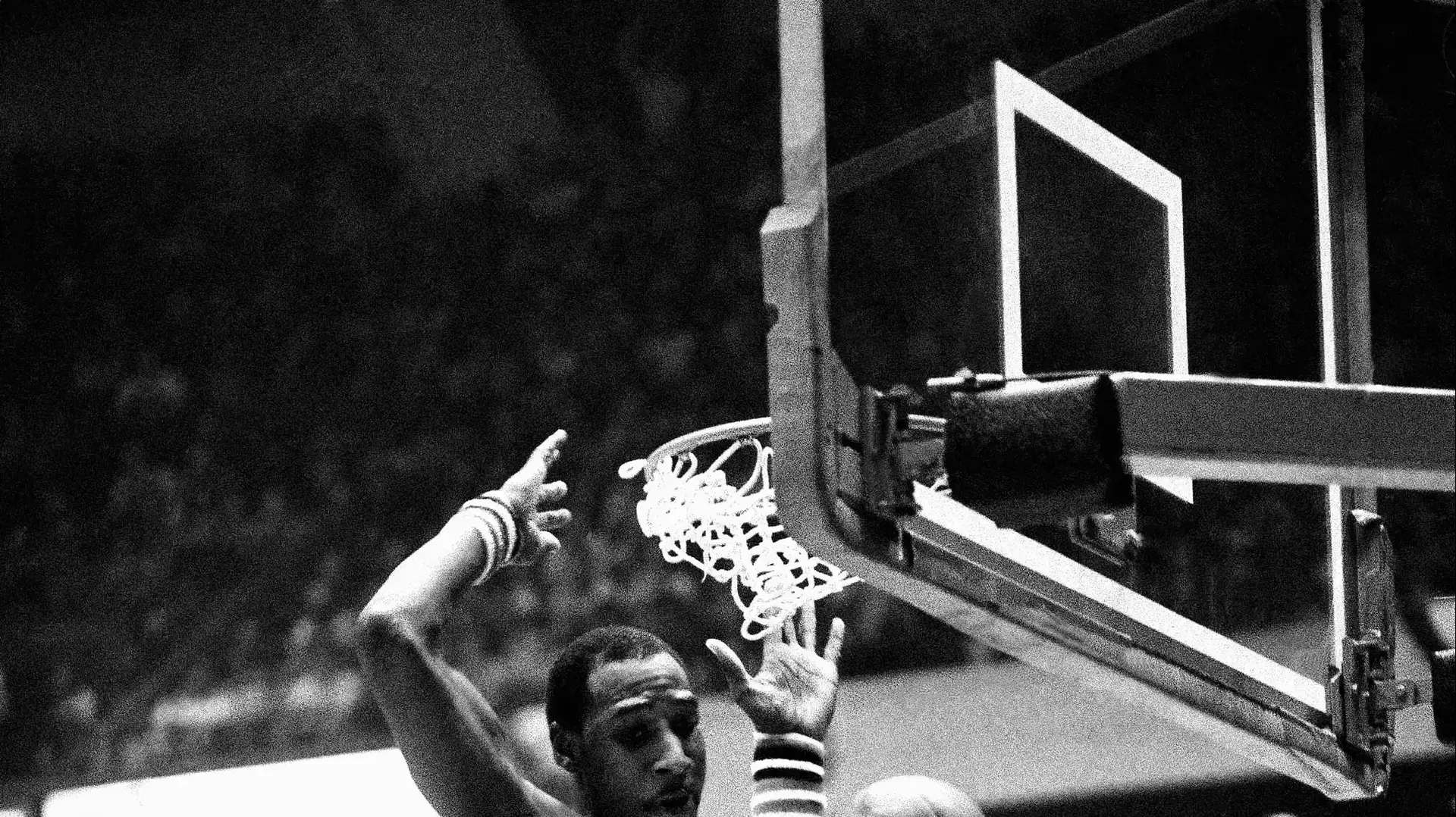 שחקן ה-NBA לשעבר דריל דוקינס