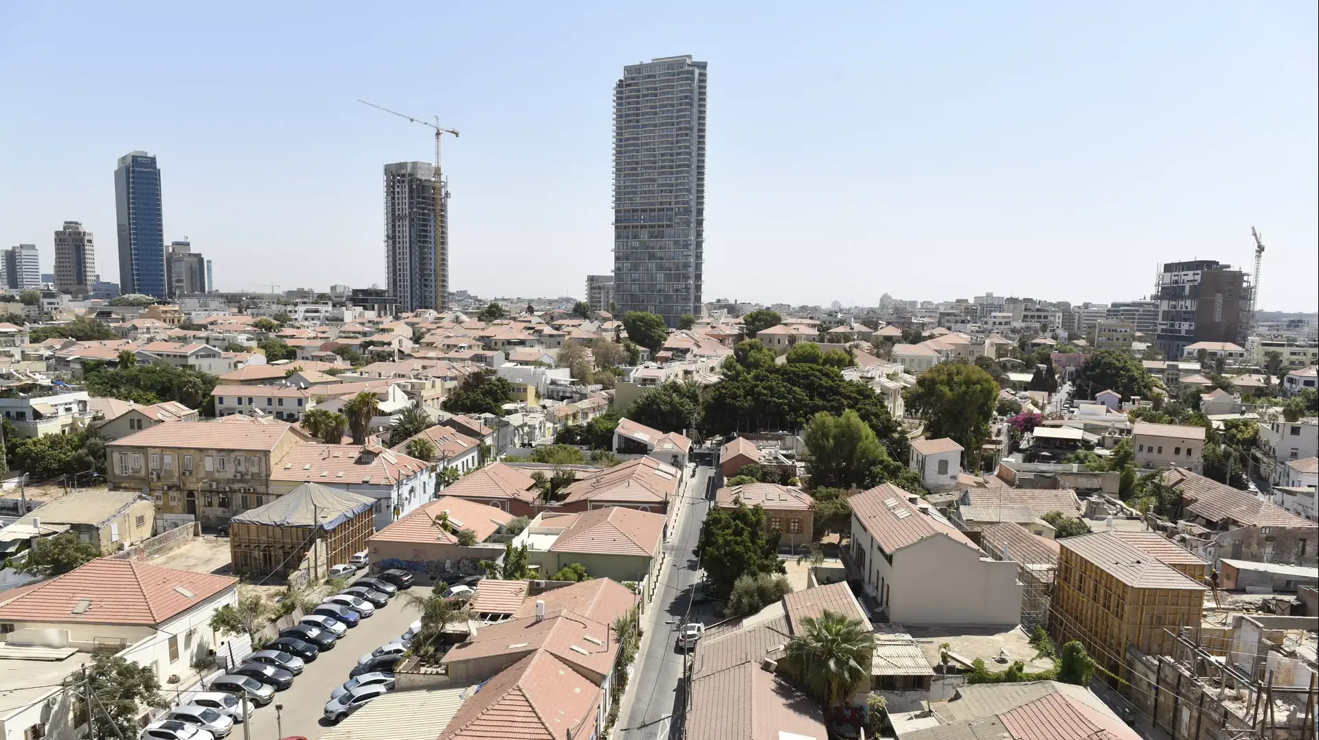 מגדל נווה צדק, תל אביב