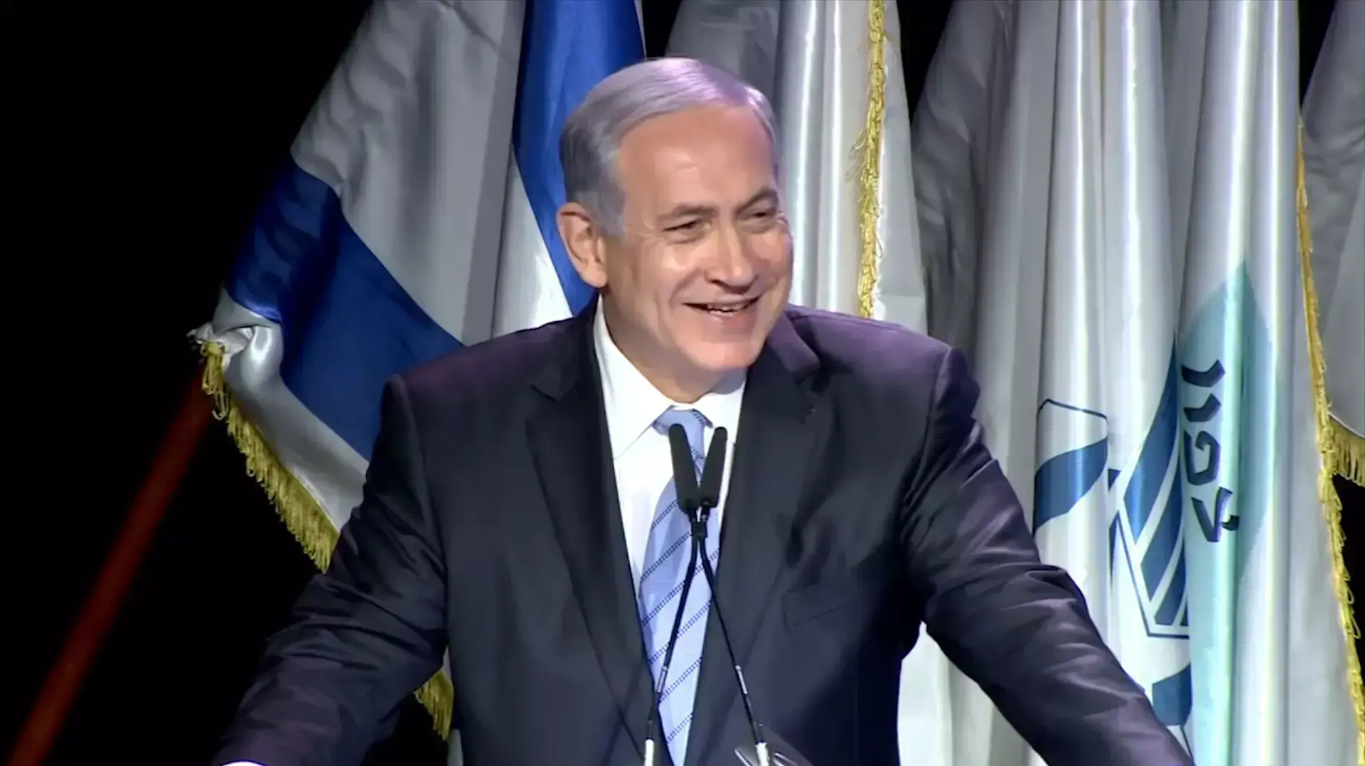 בנימין נתניהו שר מתוק כשמרלי