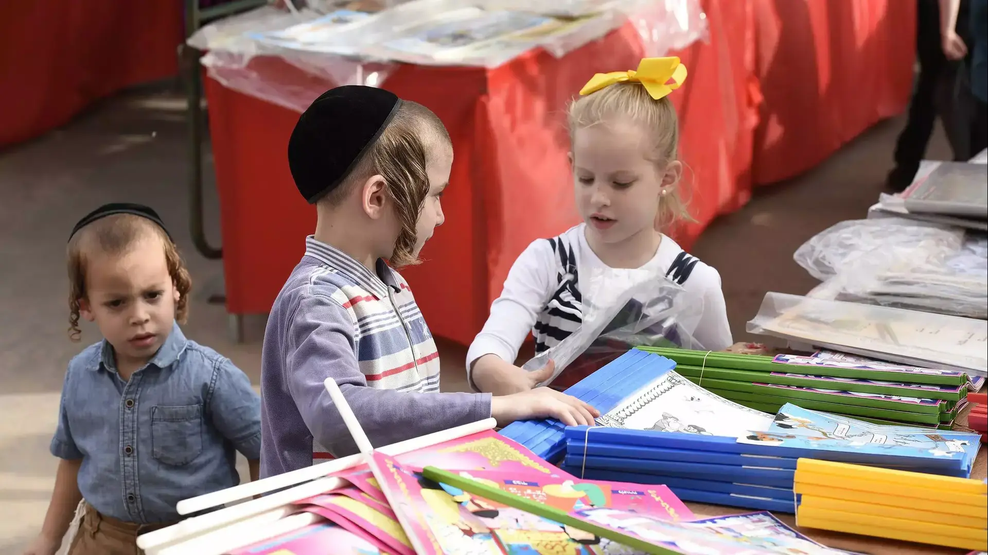 הכנות לקראת חג הסוכות בבני ברק. ספטמבר 2015