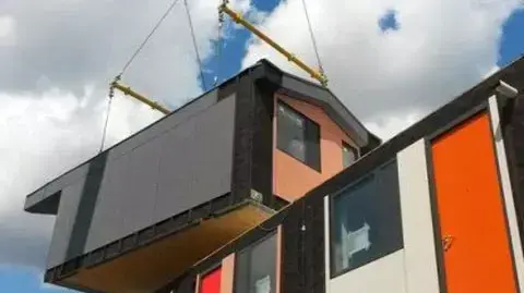 דיור בר השגה בלונדון, לגו  Y:Cube