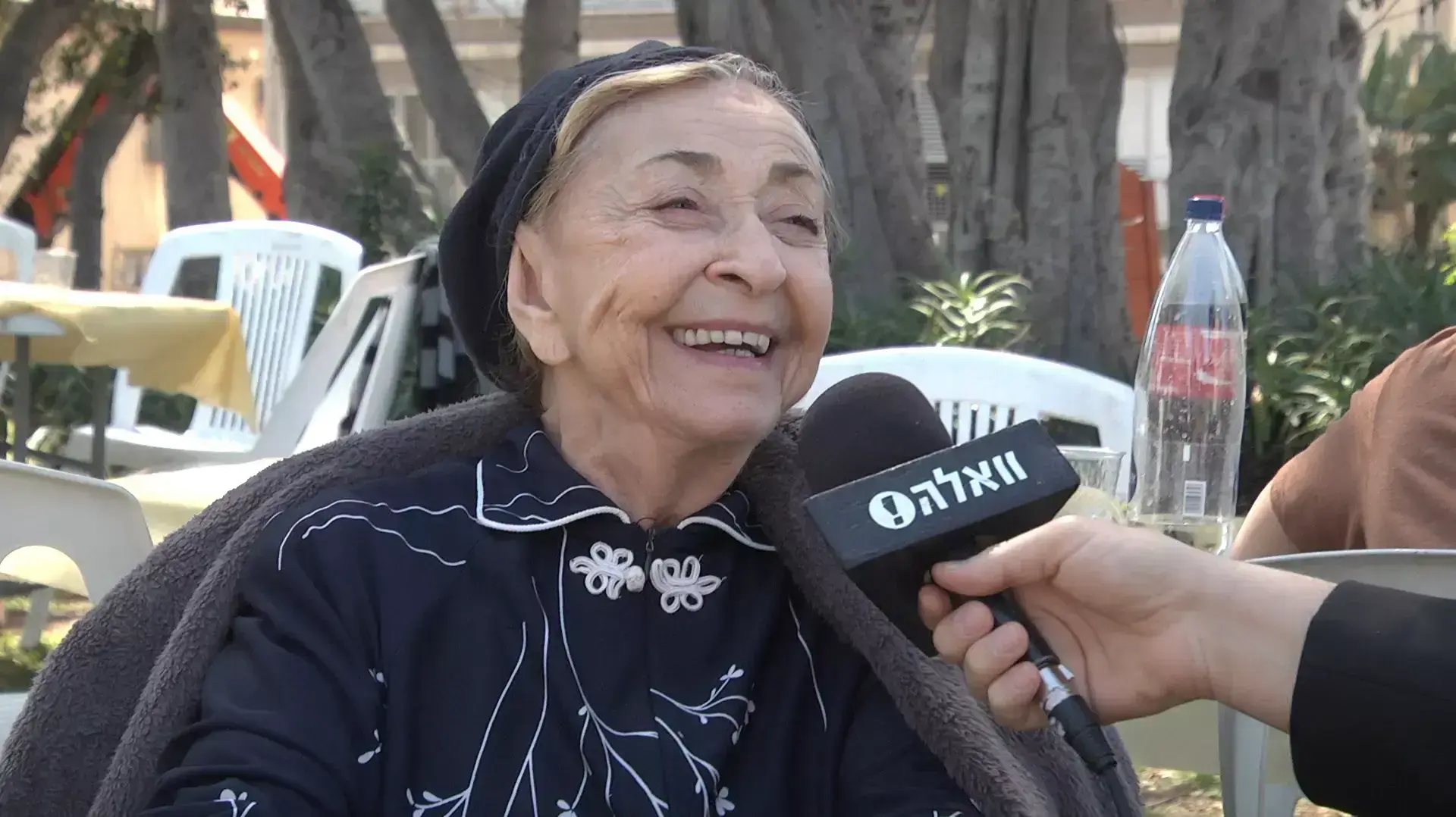 השחקנית ליא קניג, מרץ 2015, על סט צילומי הסדרה "שטיסל"