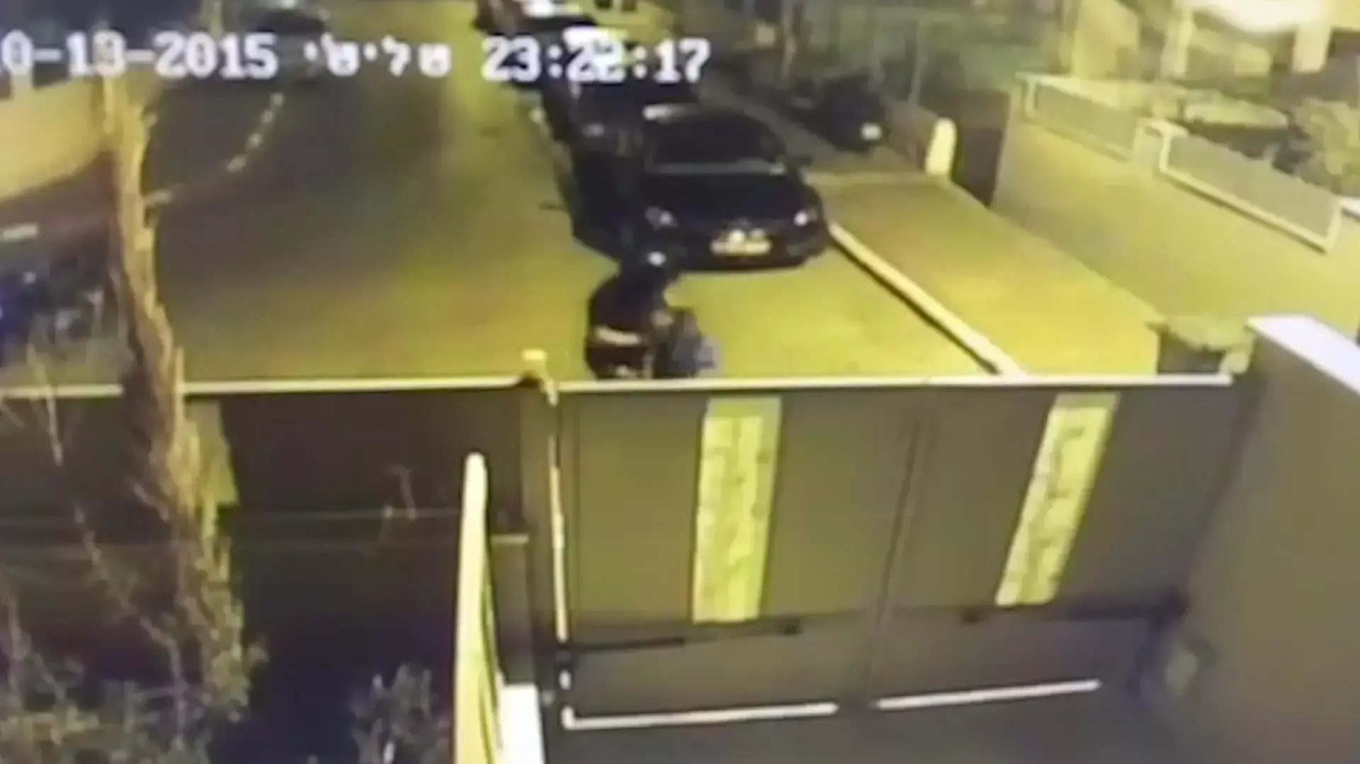 תיעוד: חייל של אברג'יל מניח מטעני חבלה בבית יריבו בחולון