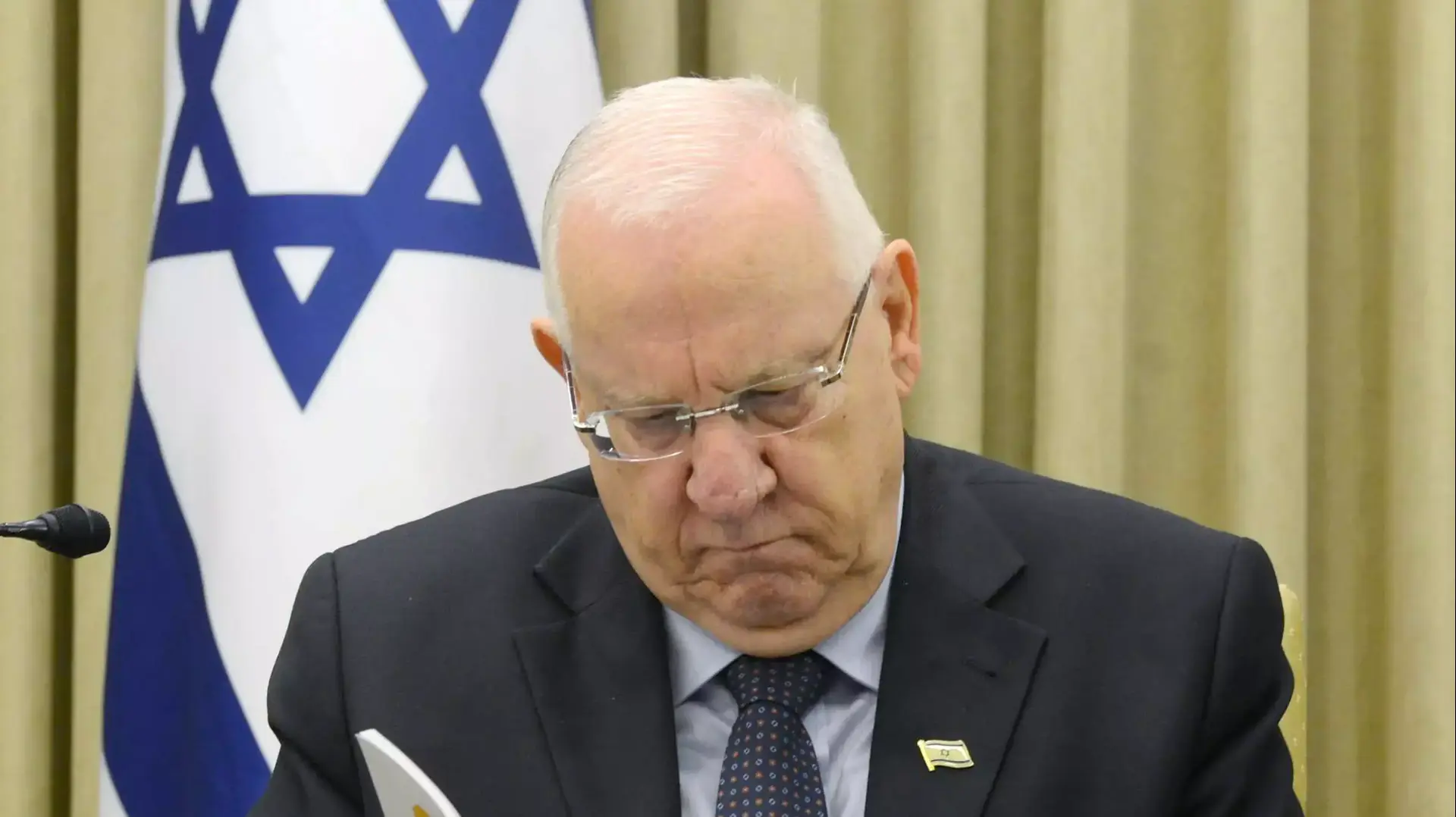 נשיא המדינה קיבל הבוקר את "מדד הדמוקרטיה הישראלית" לשנת 2015.