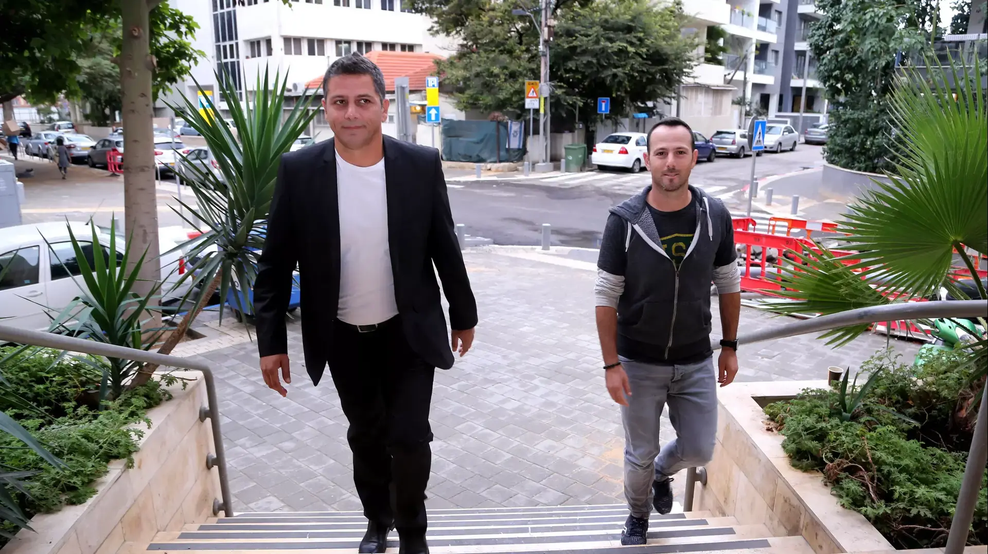 דורון אוסידון, גיא צרפתי, מכבי נתניה, מתושאלים במשרד החקירות ויצמן יער