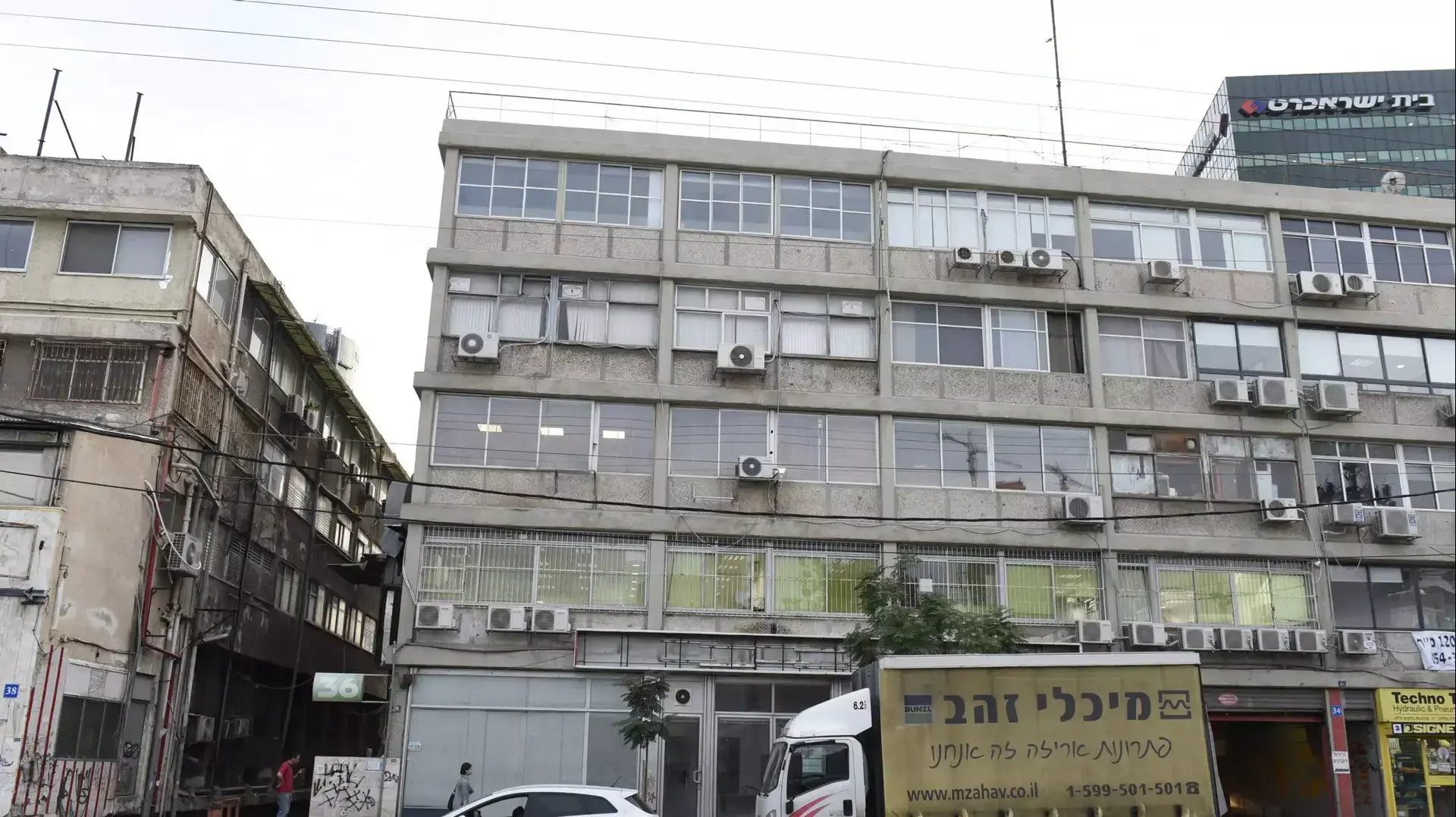 בית הבושת ביצחק שדה, תל אביב