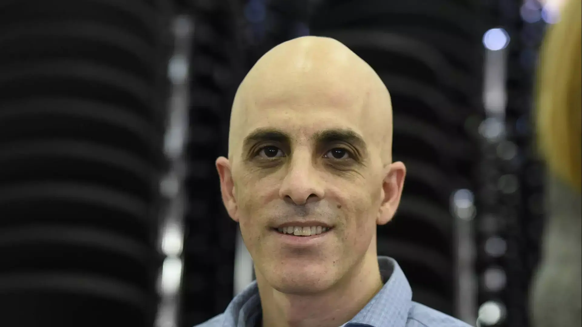 שחר בר אור מנכ"ל סאנדיסק, יוזמה חדשה להעלאת מספר הניגשים לבגרות חמש יחידות מתמטיקה: תלמידים מלמדים תלמידים, מתחם סאנדיסק כפר סבא. דצמבר 2015