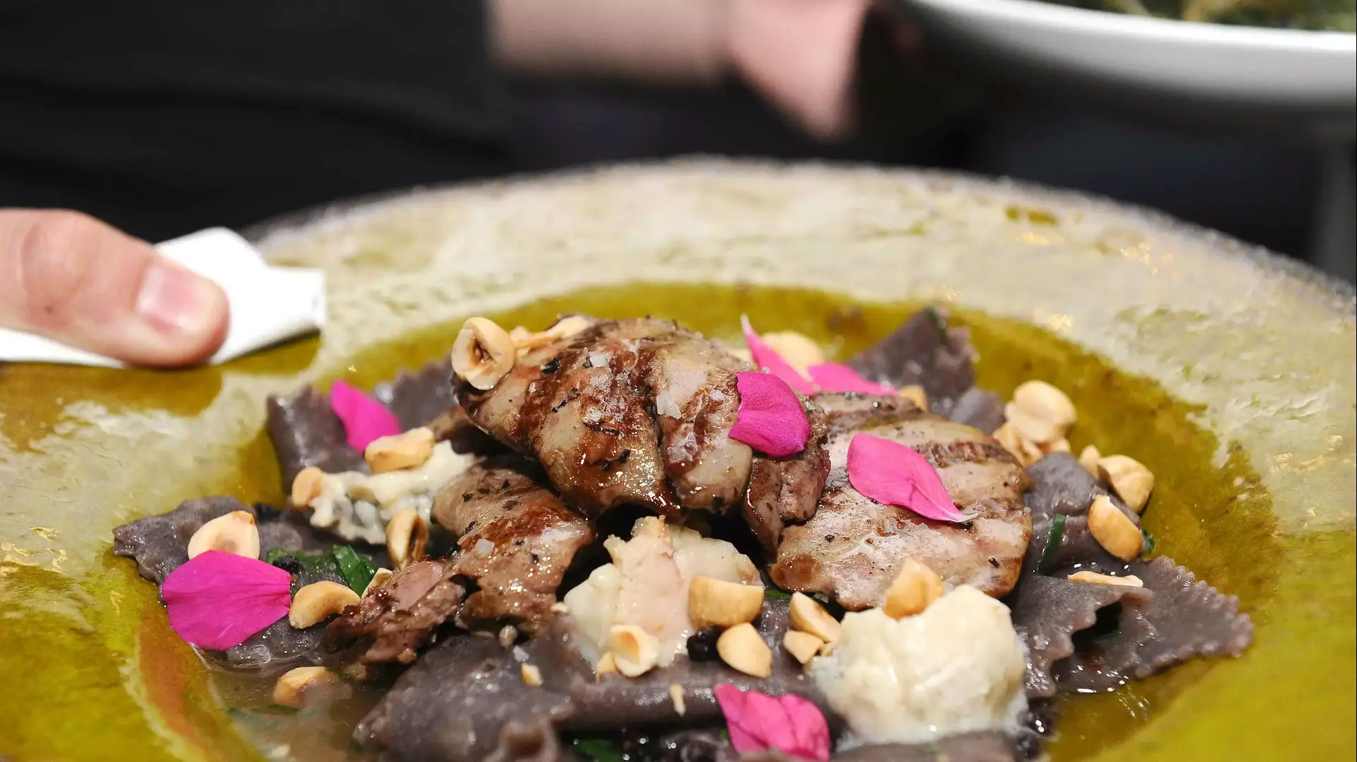 מסעדת אואזיס חוגגת שנה