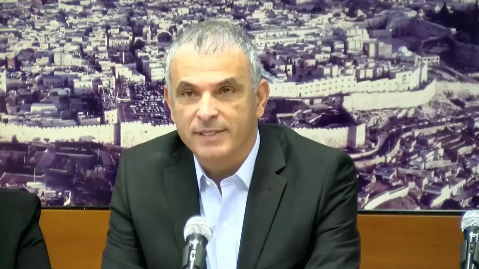 כחלון: לא מתחייב לקבל את כל המלצות הוועדה