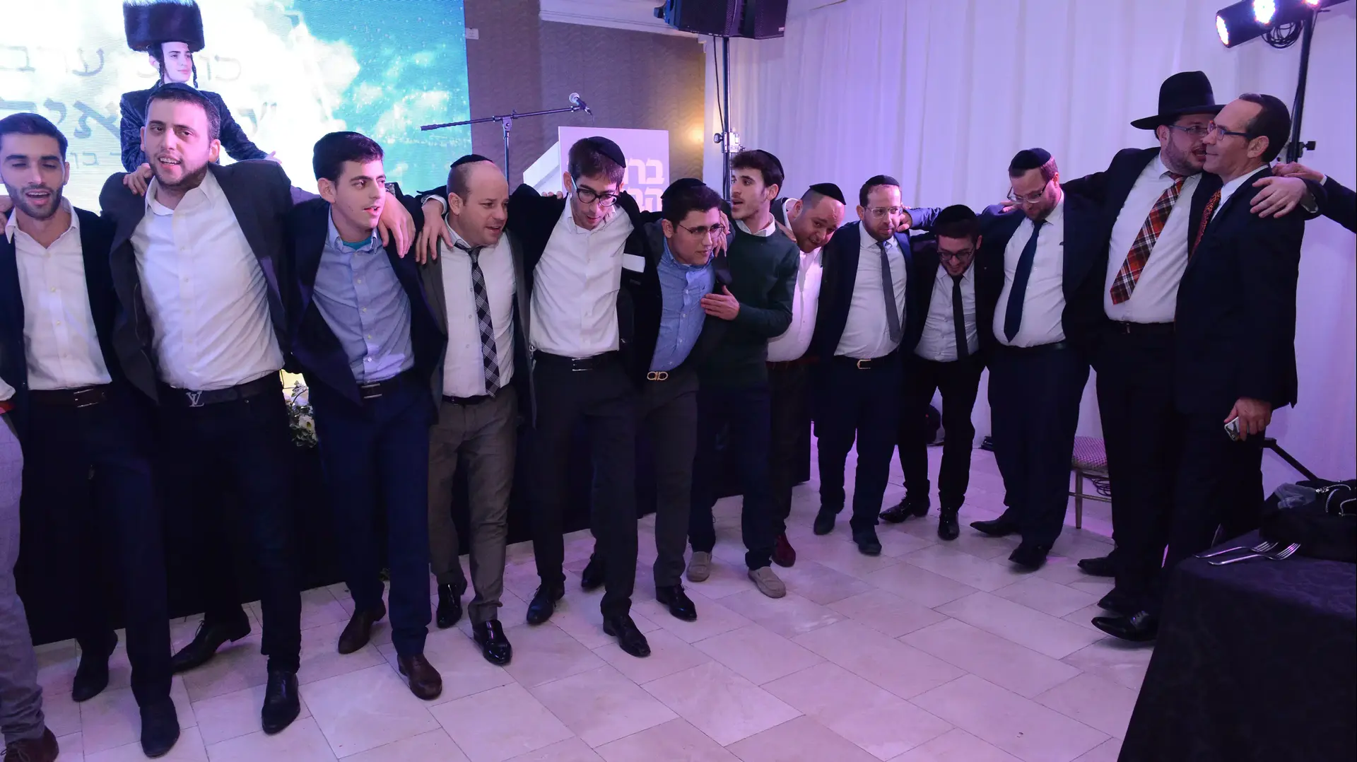 עשרות אנשי עסקים חרדים, תומכים בקביעות באברך אחד שתורתו אומנותו