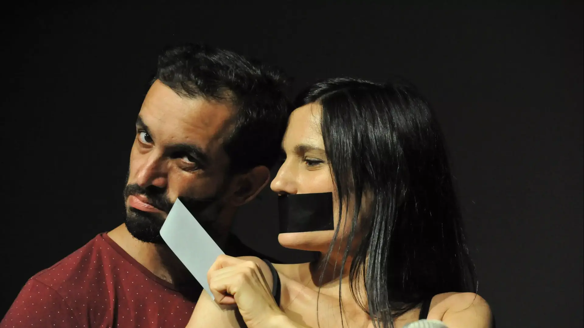 בושה: טוקבקים על תיאטרון