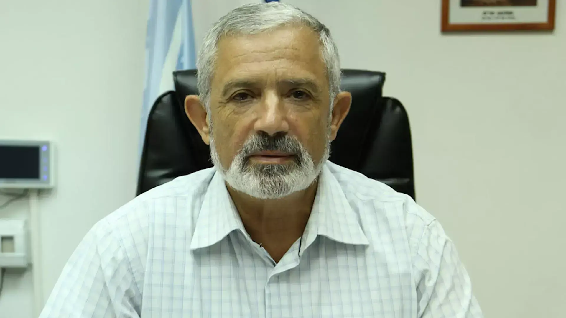 שיחה בין תושב קריית שמונה ליו"ר ועדת ההנחות בעיר