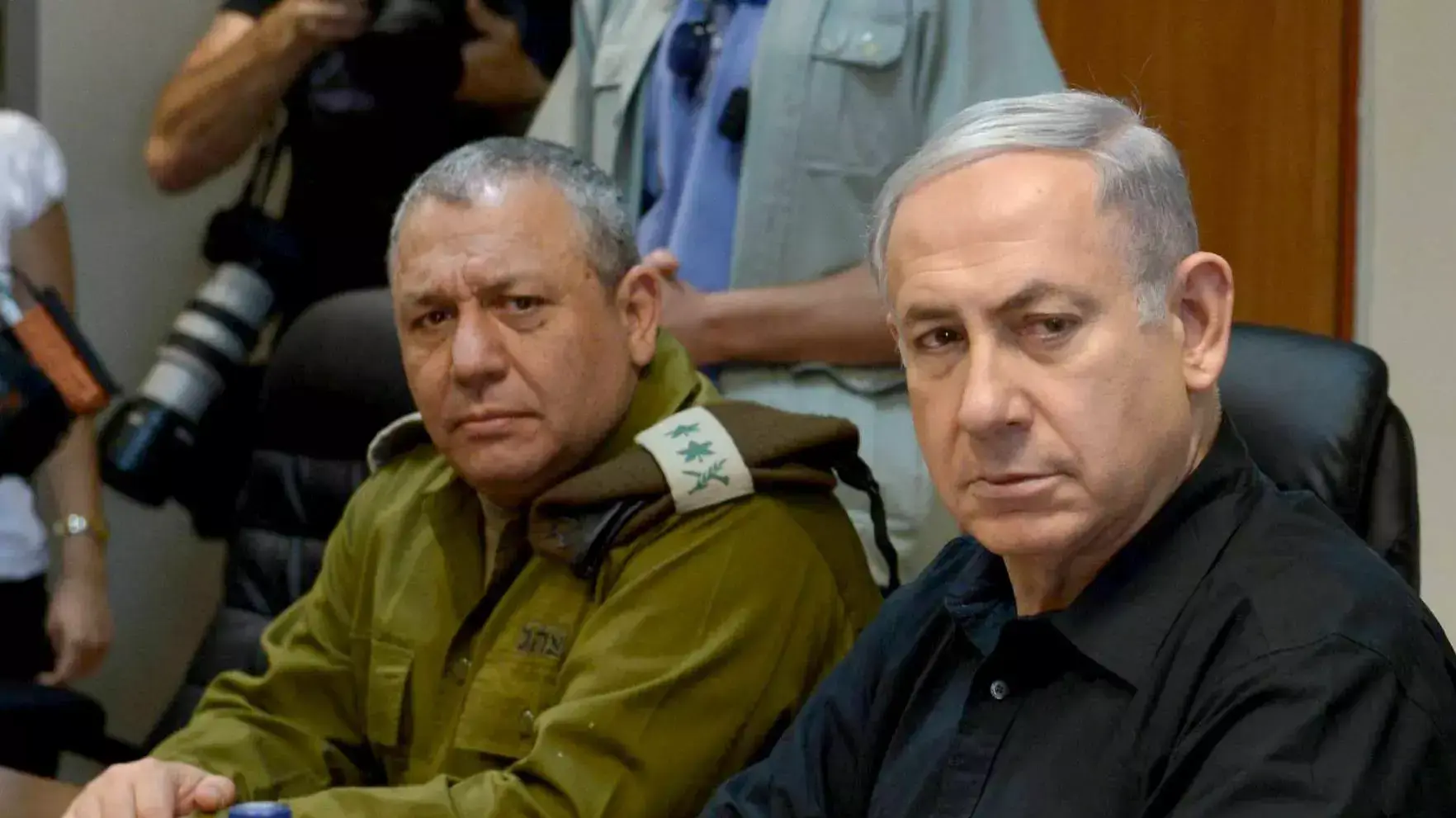 ראש הממשלה בנימין נתניהו בסיור צבאי בפיקוד צפון. אוגוסט 2015