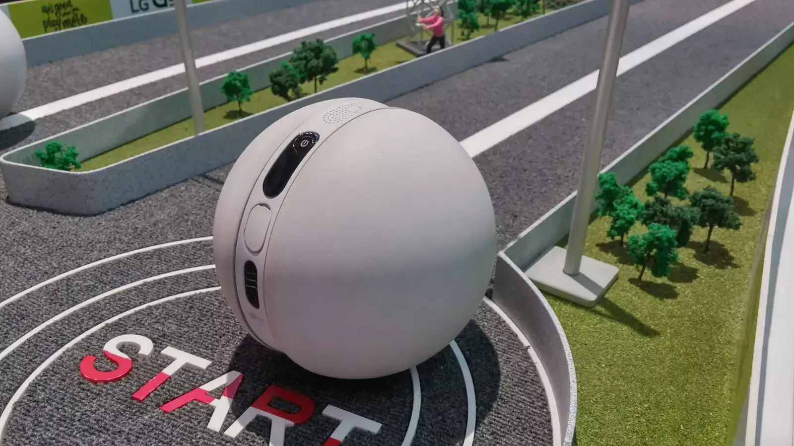 כדור ROLLING BOT, הרובוט המתגלגל של LG