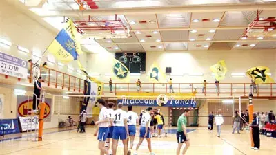 שחקני הפועל עירוני קרית אתא כדורעף