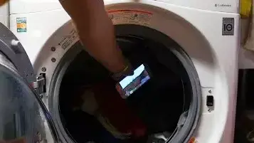 גלקסי S7 במכונת כביסה