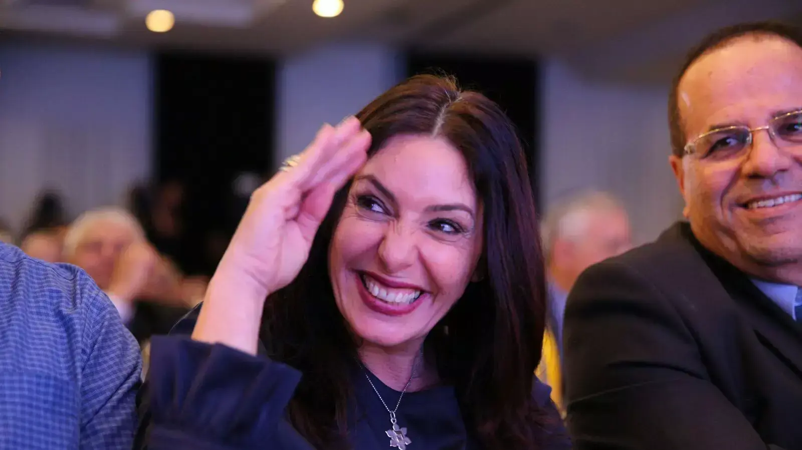 מירי רגב ופעילי ליכוד באירוע הרמ כוסית לכבוד פסח