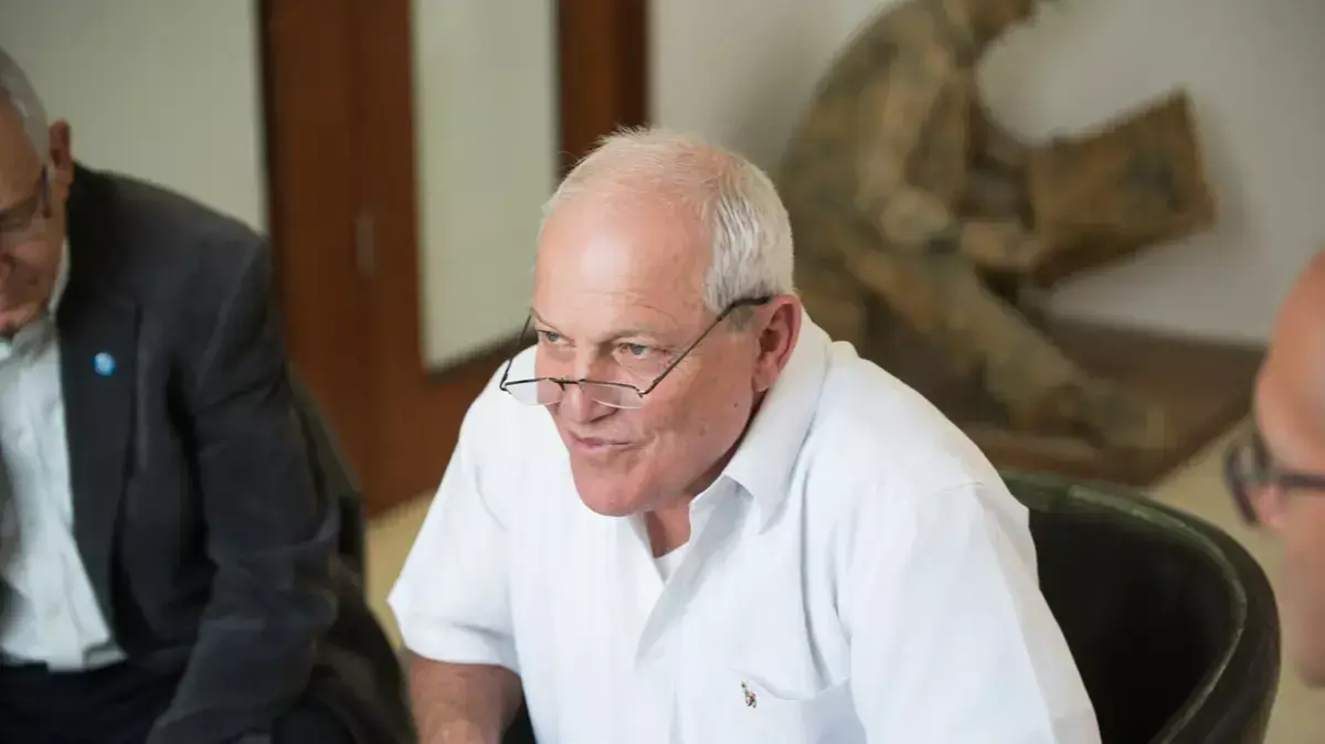 חיים כץ שר הרווחה חותם על תכנית למימוש זכויות ניצולי השואה בישראל, בית העיתונאים סוקולוב  תל אביב