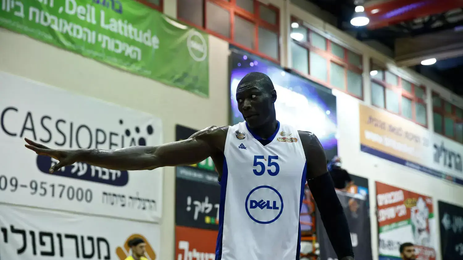 אמאדי אנג'אי שחקן בני הרצליה