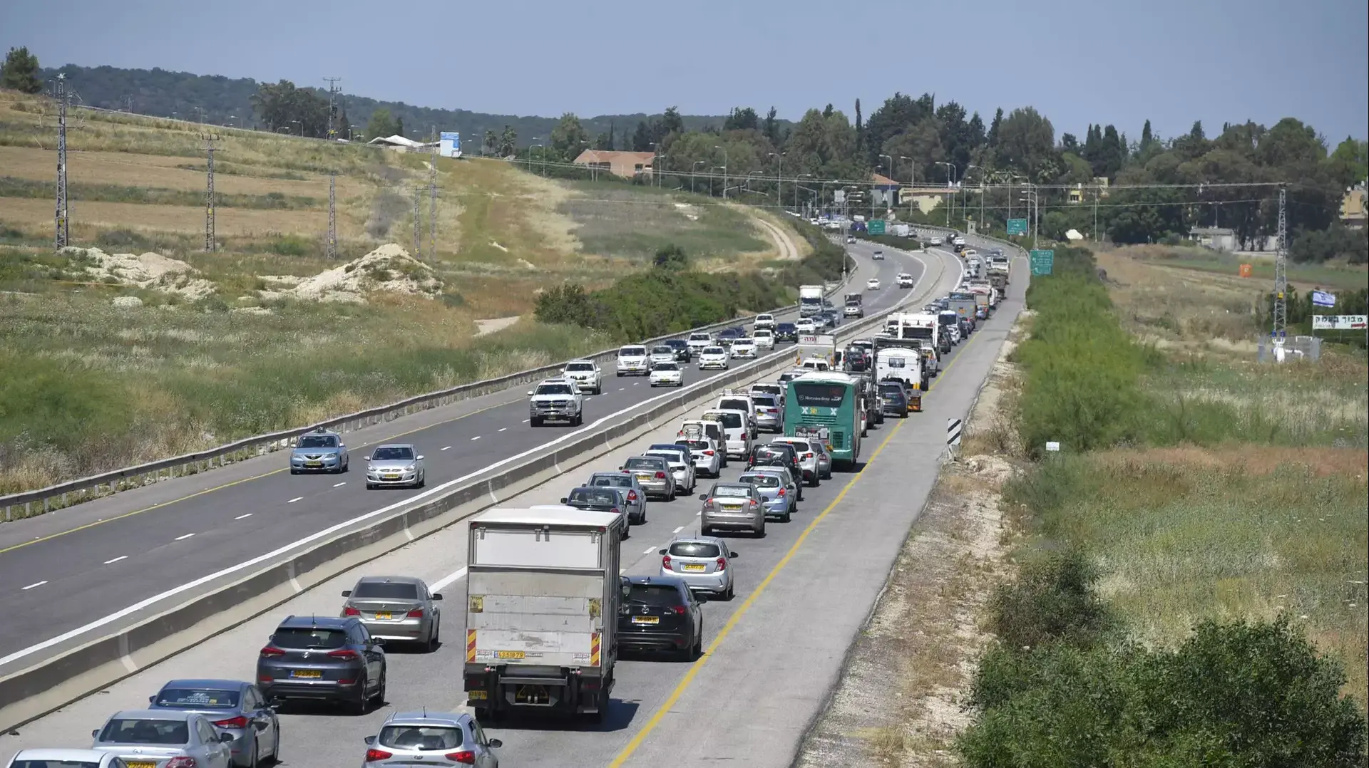 פקקי תנועה בכביש 722 לכיוון צפון. אפריל 2016