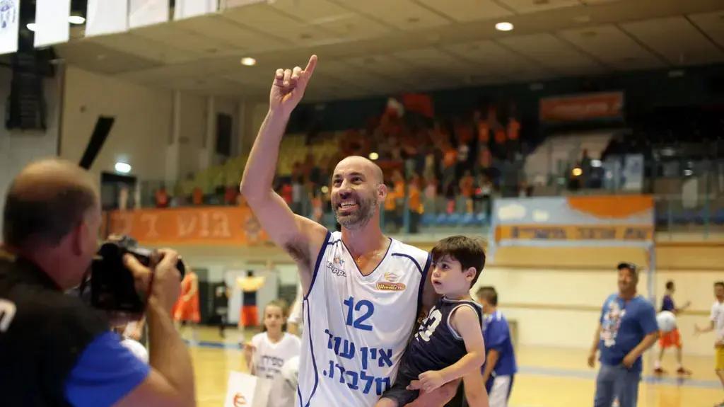 מאיר טפירו מכבי קרית גת חוגג