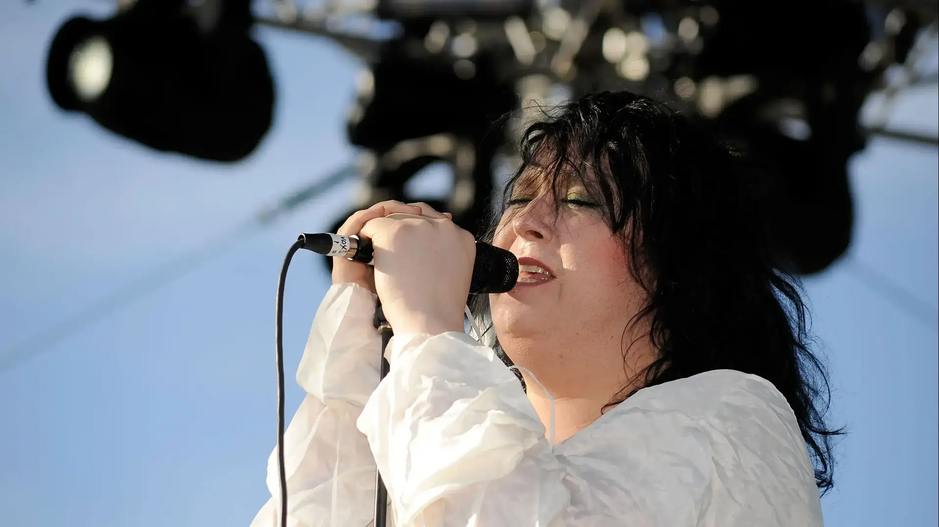 אנוני, שנת 2009
