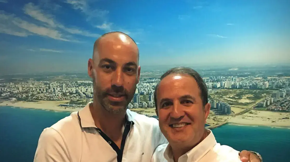 מאיר טפירו עם ראש עיריית אשדוד  יחיאל לסרי