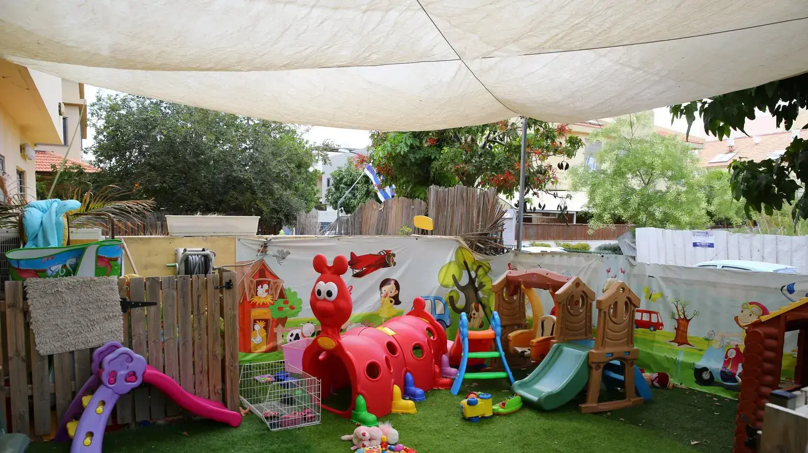 גן הילדים הגן הראשון שלי בבאר יעקב  ילדי הגן פונו לבית חולים בעקבות אכילת טונה