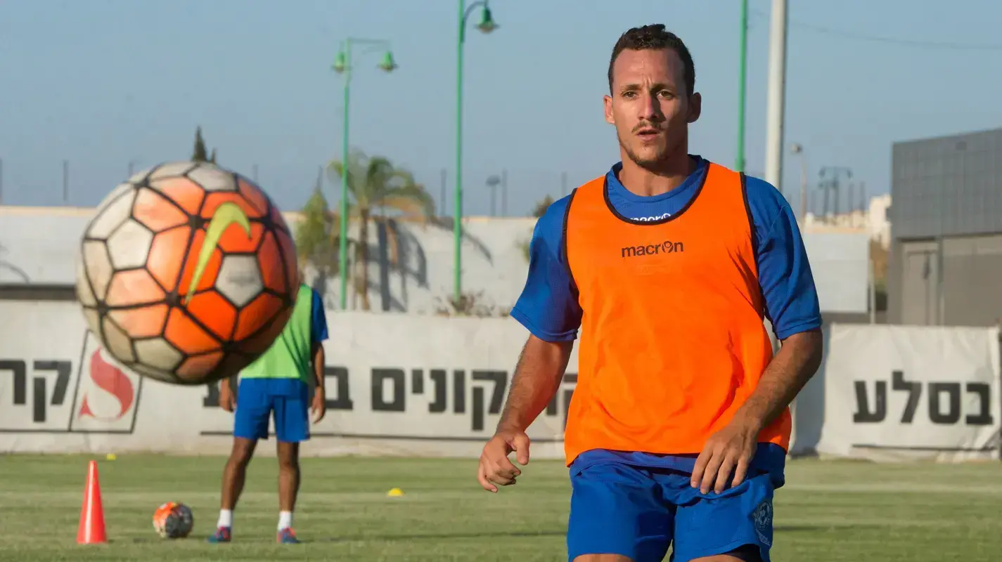 שחקן מכבי פתח תקוה, עוז פרץ