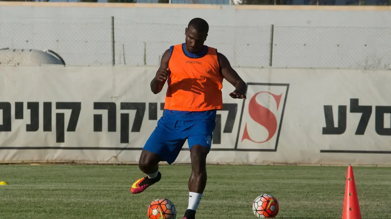 שחקן מכבי פתח תקוה, רומאריו פירס