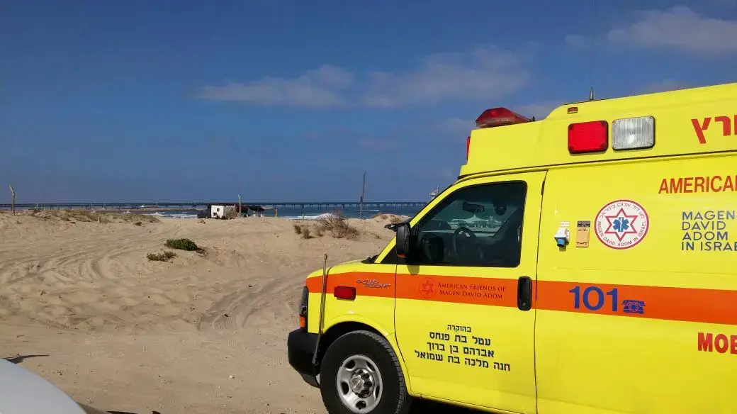 בן 23 טבע למוות בחוף שדות יד ליד קיסריה, 09 יולי 2016