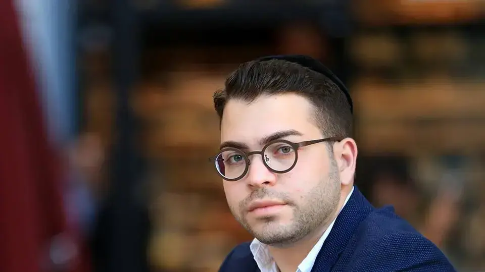צביקה גרוניך