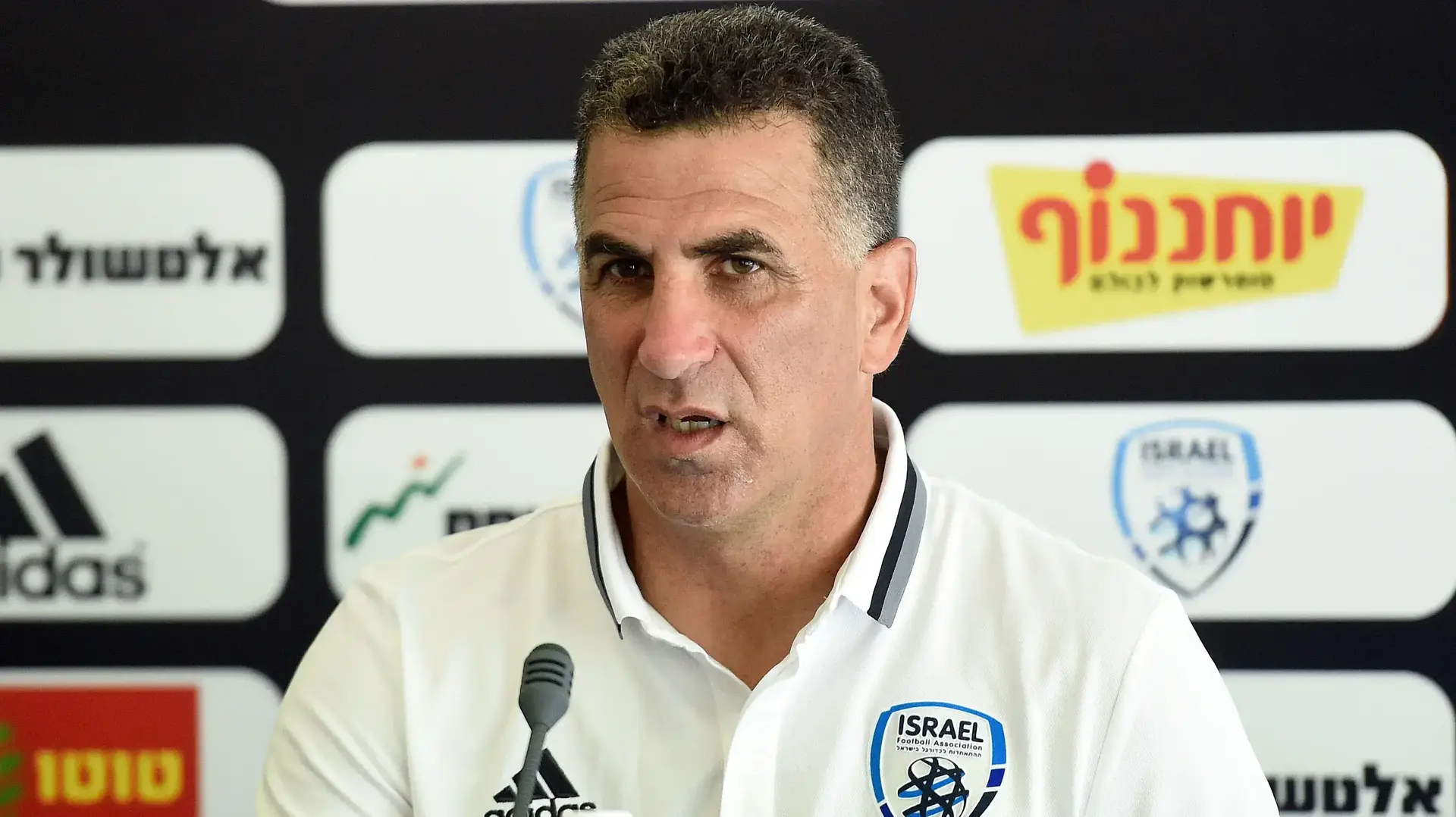 מאמן הנבחרת הצעירה מרקו בלבול מאמן הנבחרת הצעירה מרקו בלבול