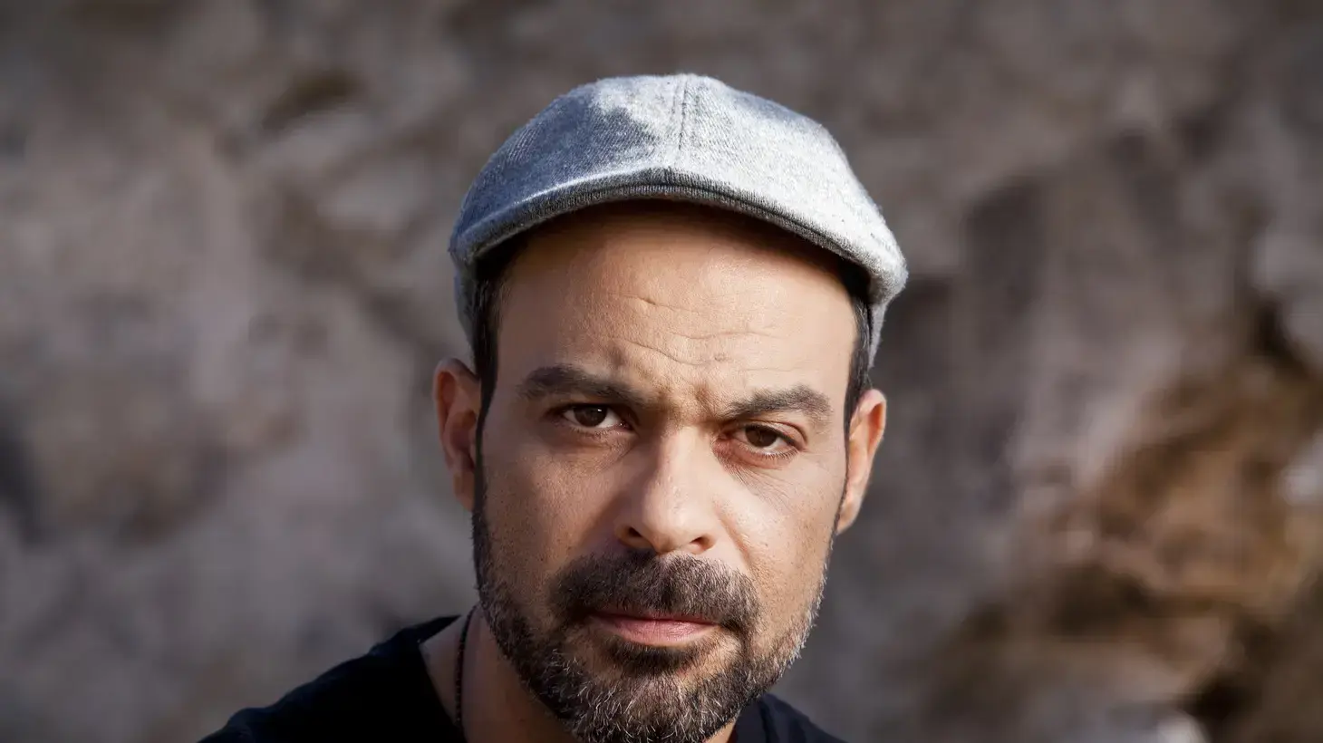 עמיר בניון, "תכתבי לו"