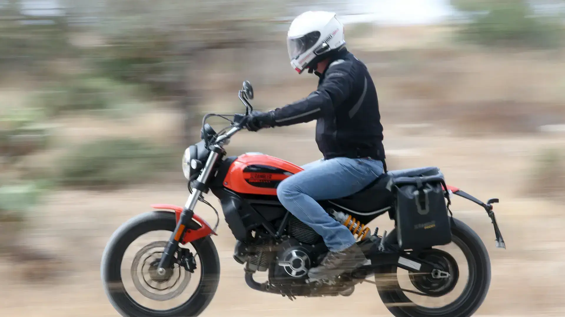 מבחן ארוך טווח דוקאטי סקרמבלר Sixty2 400 סמ"ק