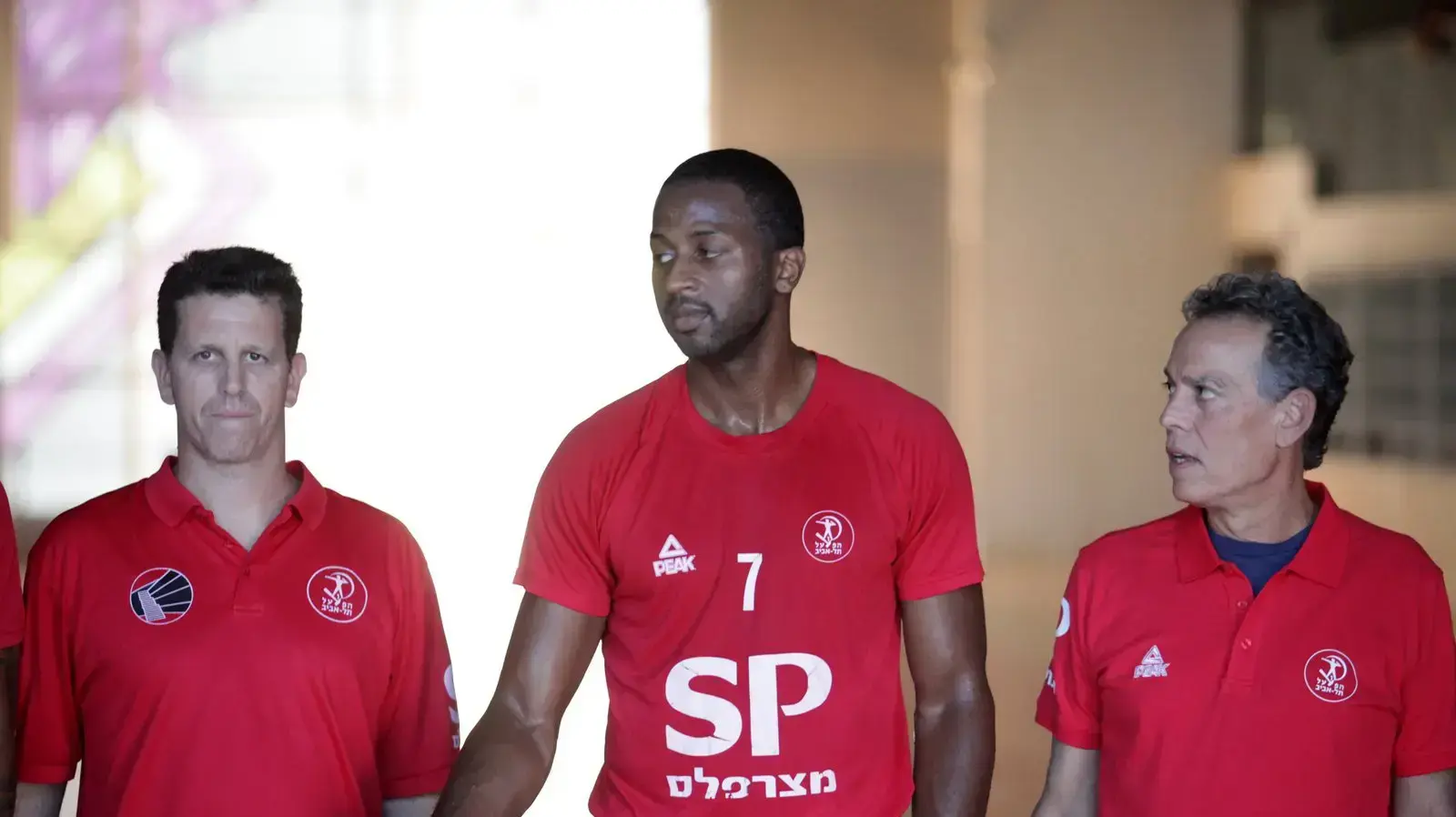 שרון אברהמי עם אפי בירנבוים עם אלאנדו טאקר