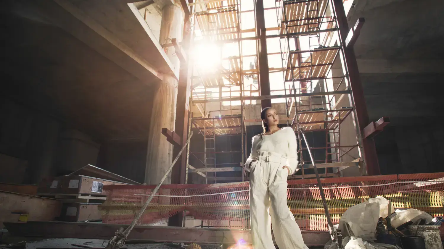 הפקת אופנה: H&M סטודיו לחורף 2016/17
