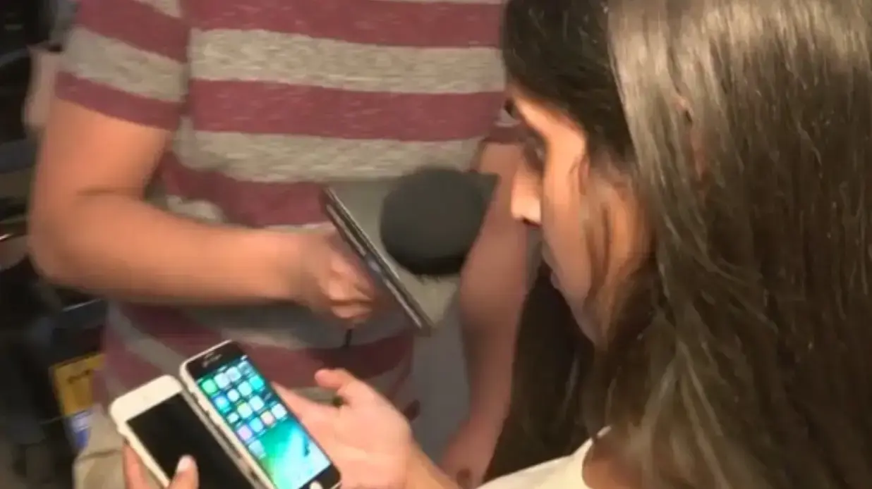 מערכון אייפון 7