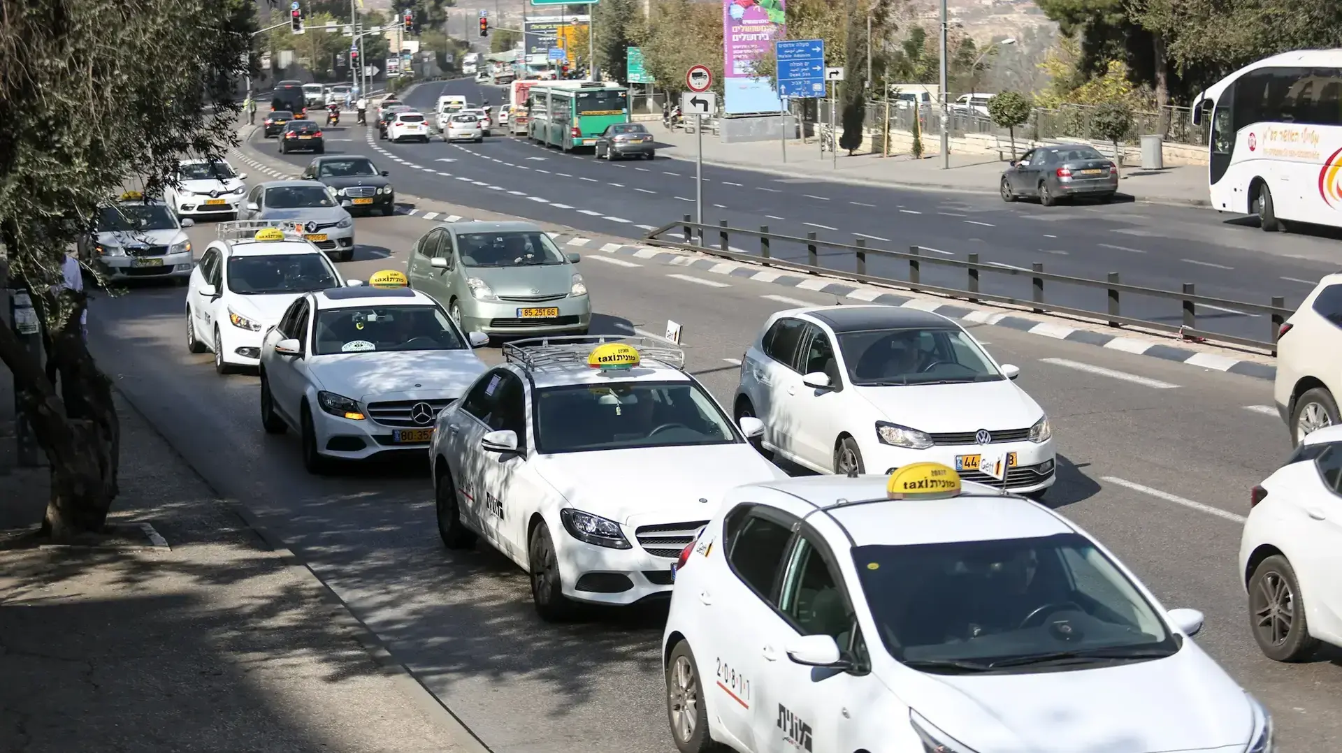 מחאת נהגי המוניות בירושלים בעקבות החלטת שר האוצר משה כחלון להפחית את תעריפי הנסיעה ב-12%, 14 בנובמבר 2016