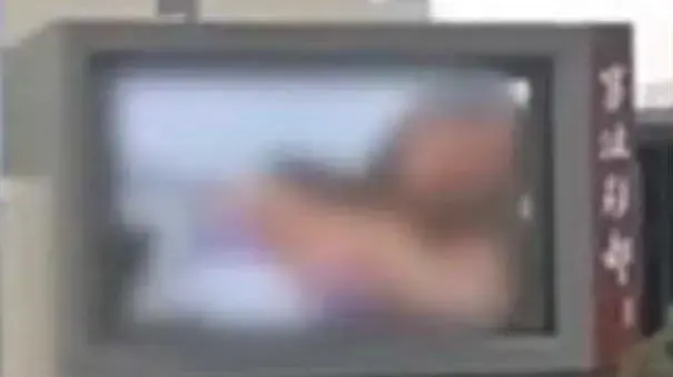 פורנו על שלט חוצות פורנו על שלט חוצות