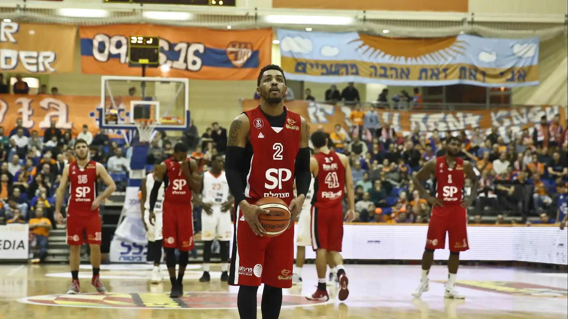 מארק ליונס שחקן הפועל תל אביב