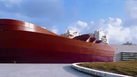 במקום למנגל קפצו למוזיאון העיצוב בחולון. תכנון ועיצוב רון ארד. מחיר כניסה 20 - 35 שקלים